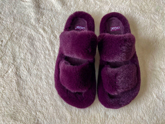 ciabatte con pelo ecologico , suola in gomma resistente e antiscivolo